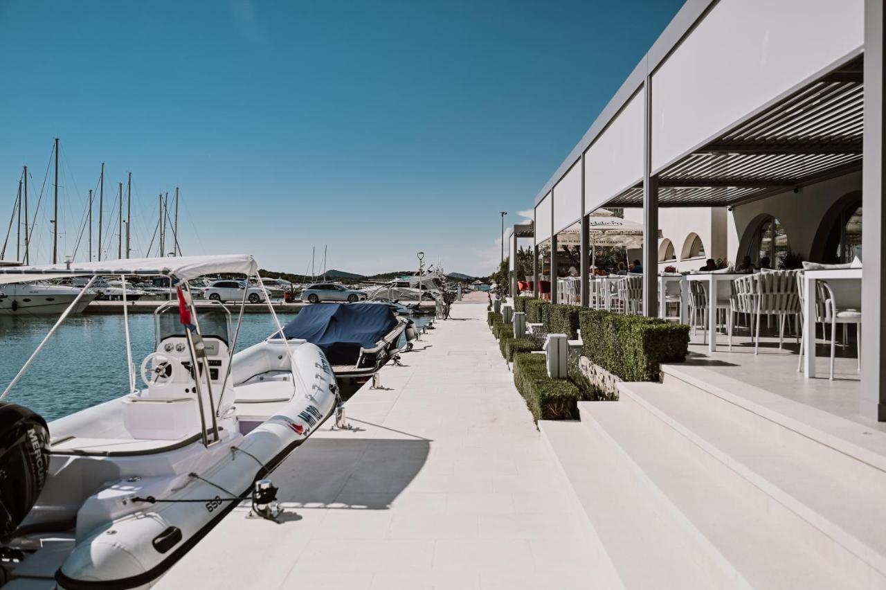 Hotel Stomorin-Marina Hramina Μούρτερ Εξωτερικό φωτογραφία